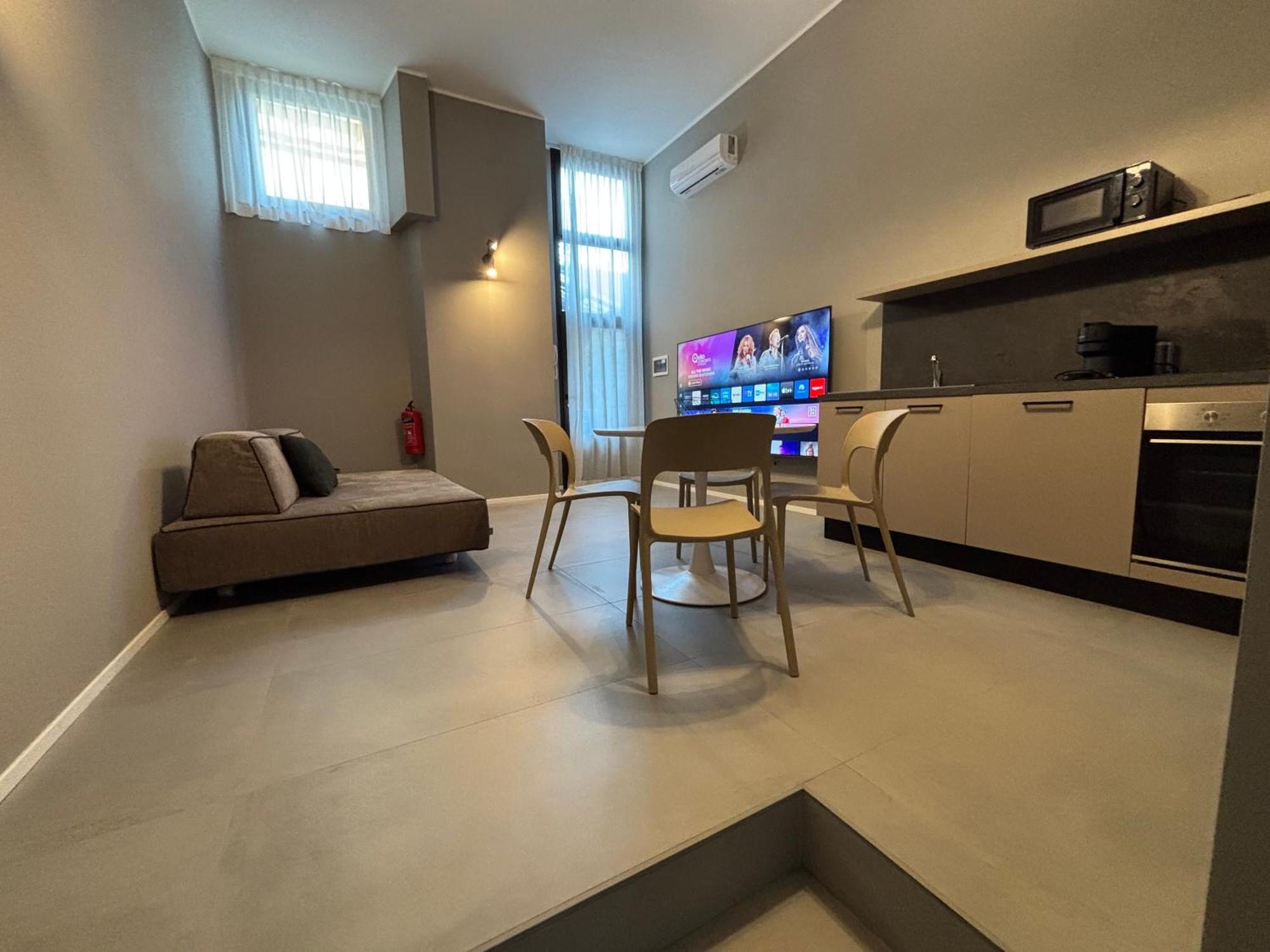 Hozyhome Design Loft In Via Cermenate Mailand