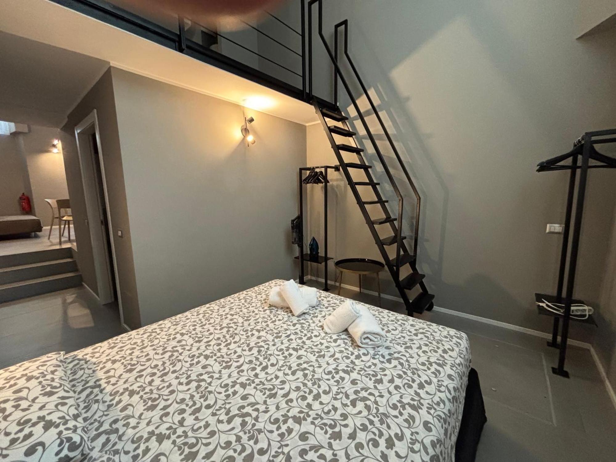 Hozyhome Design Loft In Via Cermenate Apartment